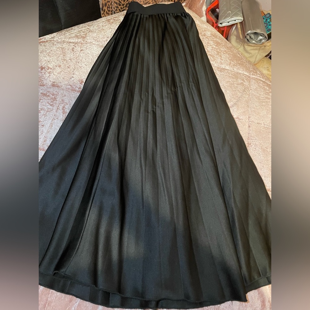 Womens Pleated Skirt